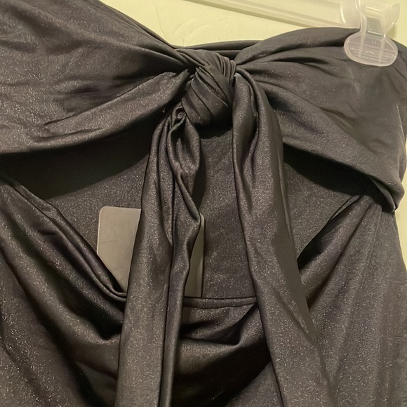 NWT PrettyLittleThing Black Bow Front Cut Out One Piece Swimsuit - Picture 2 of 6